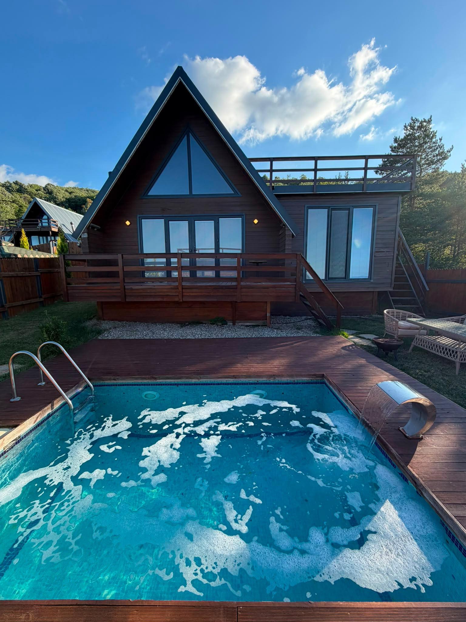 Sapanca Bungalov Isıtmalı Havuz
